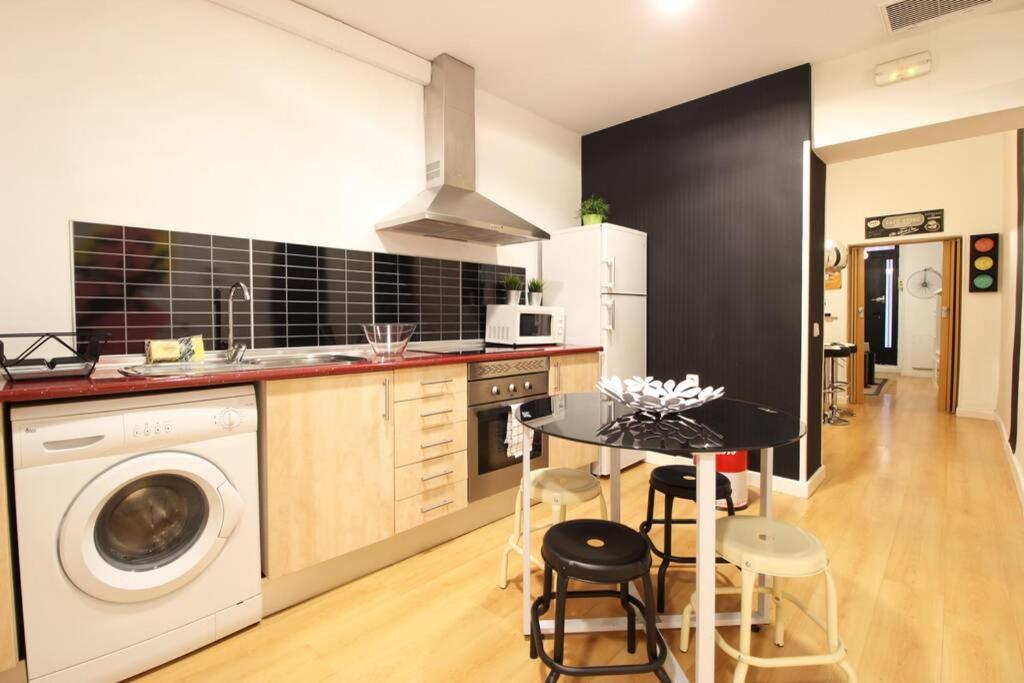Centrico Apartamento Estilo Pop-Art By Batuecas مدريد المظهر الخارجي الصورة